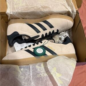 Adidas Gazelle Men's Sneakers - Black and Cream